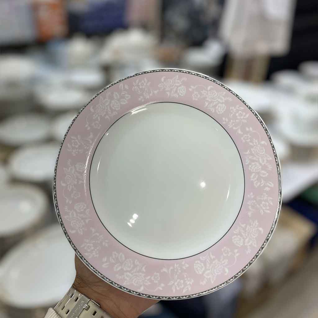 پیش دستی دور صورتی تخت اورنیسه