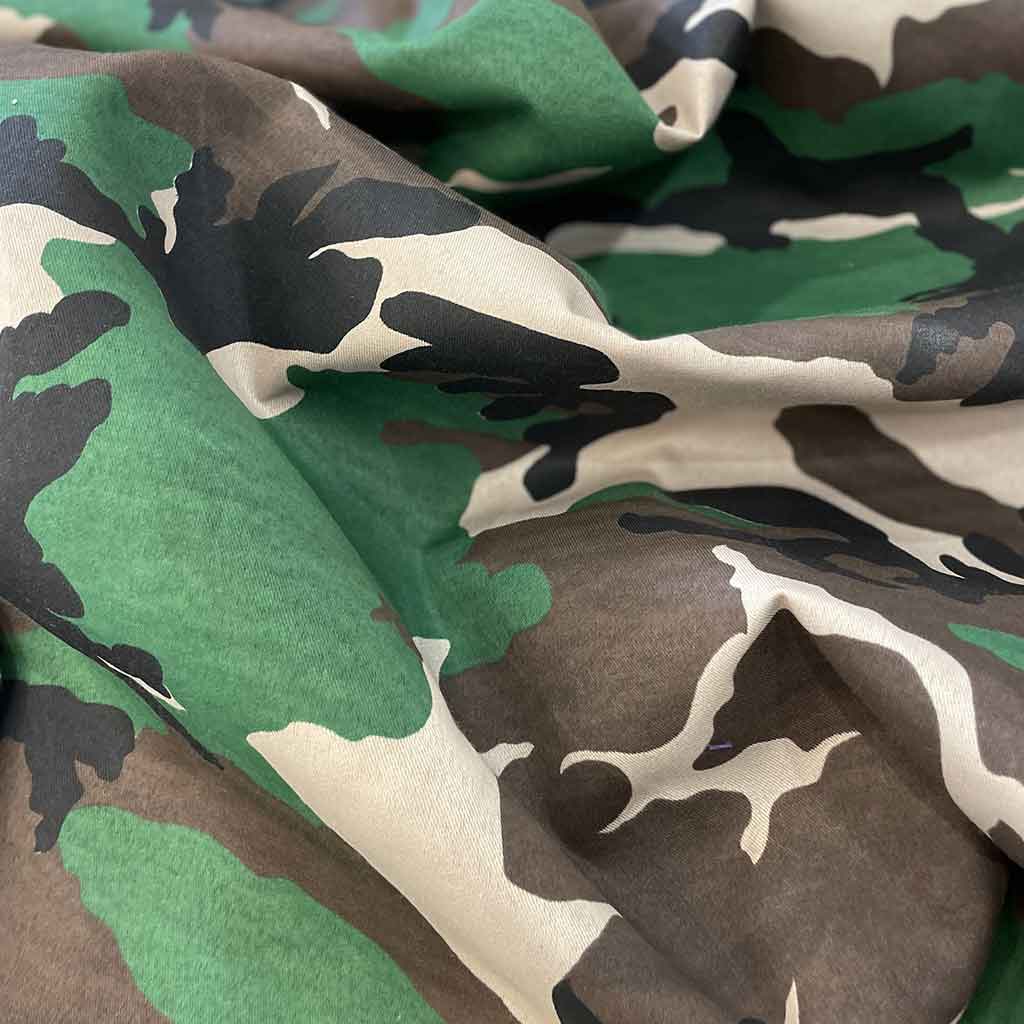 پارچه داکرون طرح چریکی سبز