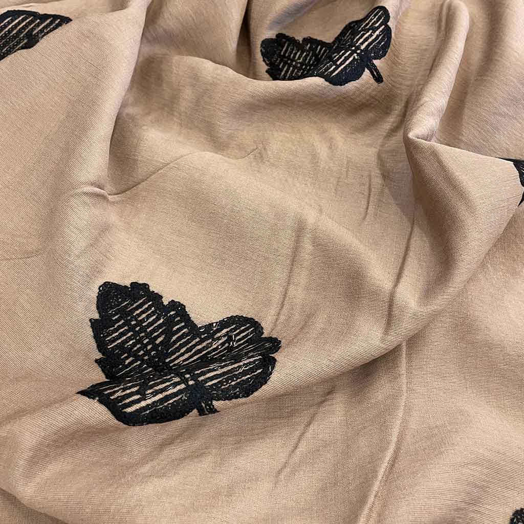 پارچه خامه دوزی طرح برگ