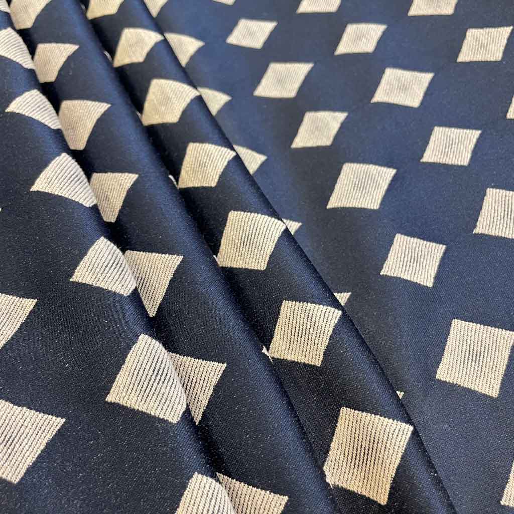 پارچه ژاکارد طرحدار لوری سورمه ای