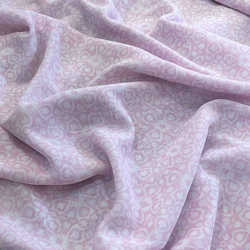 پارچه نخی طرحدار سفید صورتی