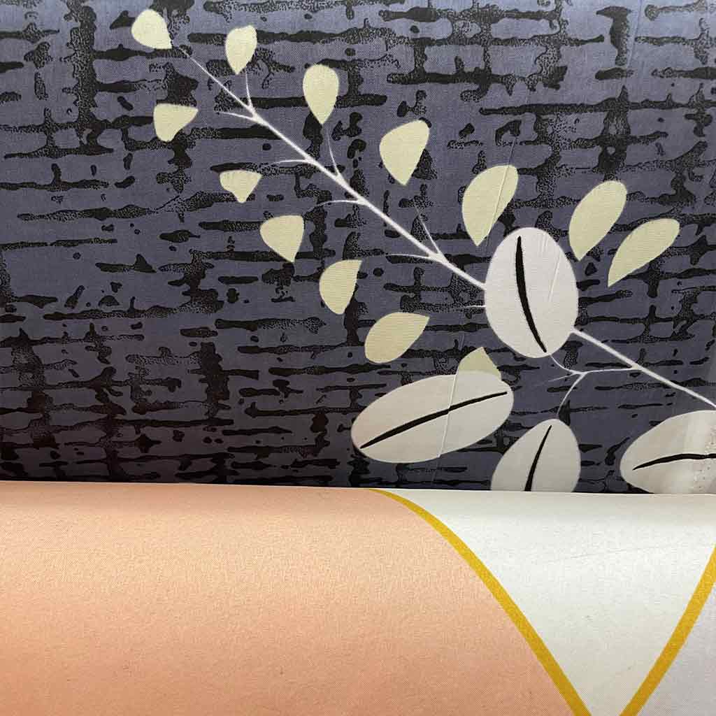 پارچه ملحفه ای گلدار تیره