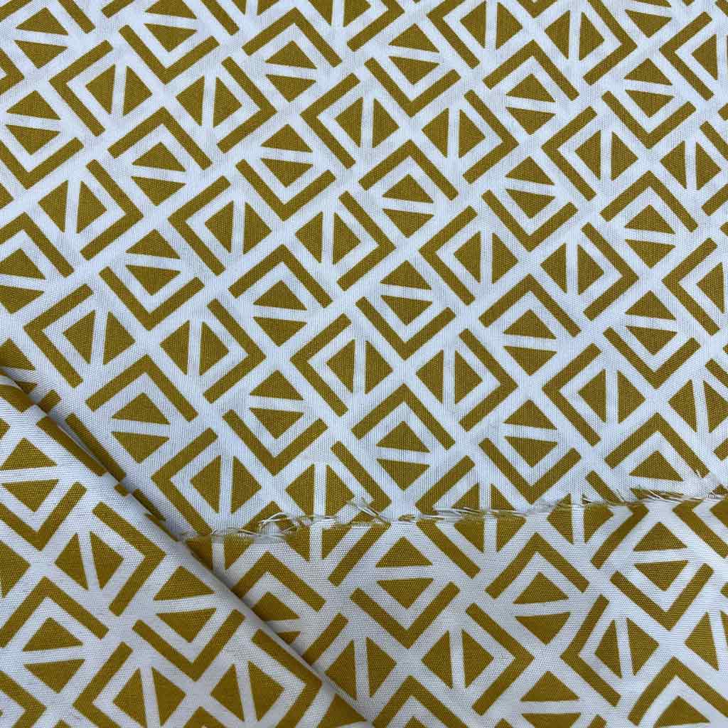 پارچه ملحفه ای مثلثی طلایی