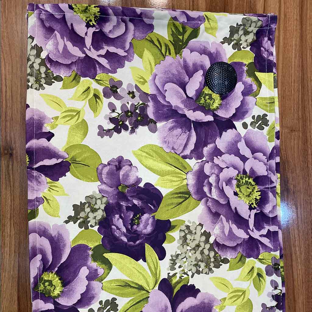 روبالشتی طرحدار گل بنفش