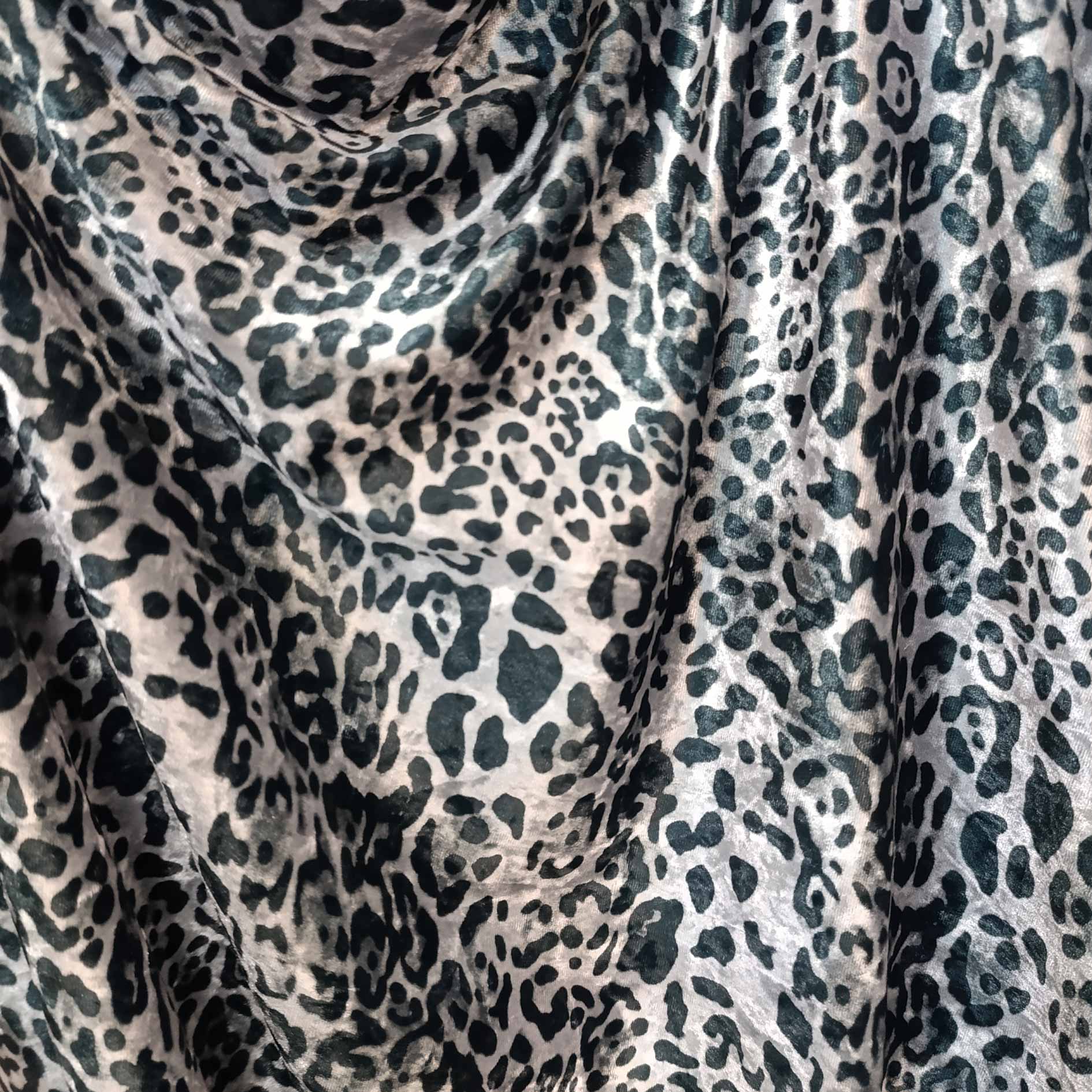 پارچه مخمل پلنگی