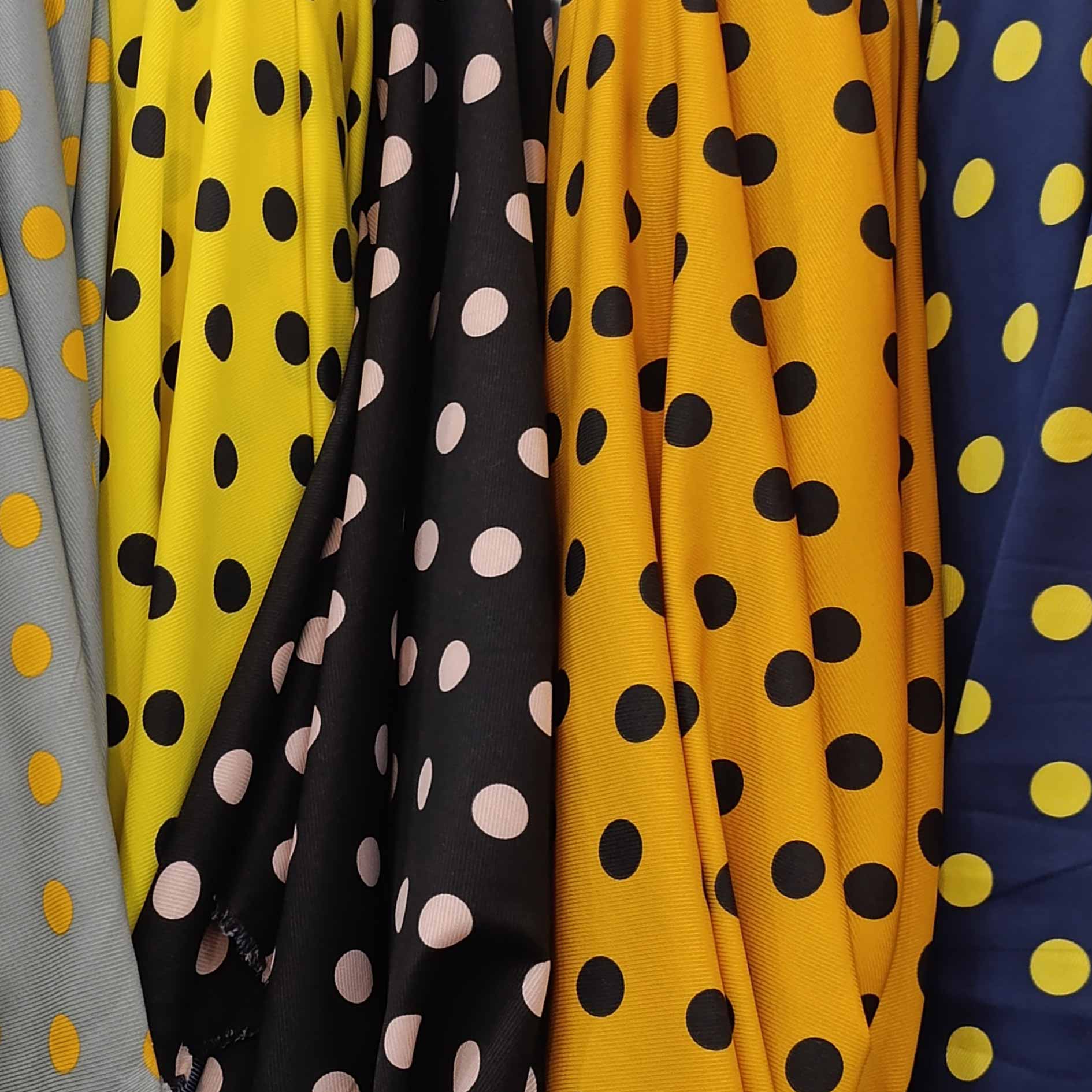 پارچه کرپ کجراه توپی